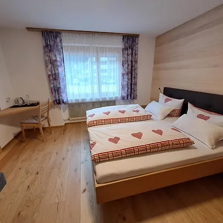 Gaestehaus Manuela Puchmayr בית הארחה