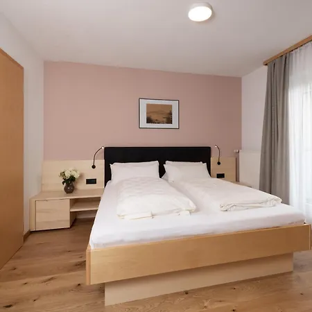 Gaestehaus Manuela Puchmayr בית הארחה 4*