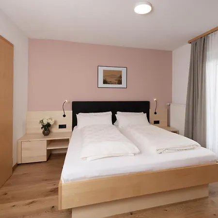 Gaestehaus Manuela Puchmayr בית הארחה 4*